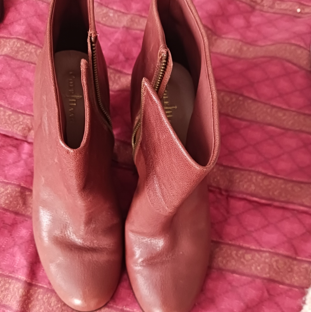 COLE HAAN BROWN ANKLE BOOTS SIZE 6